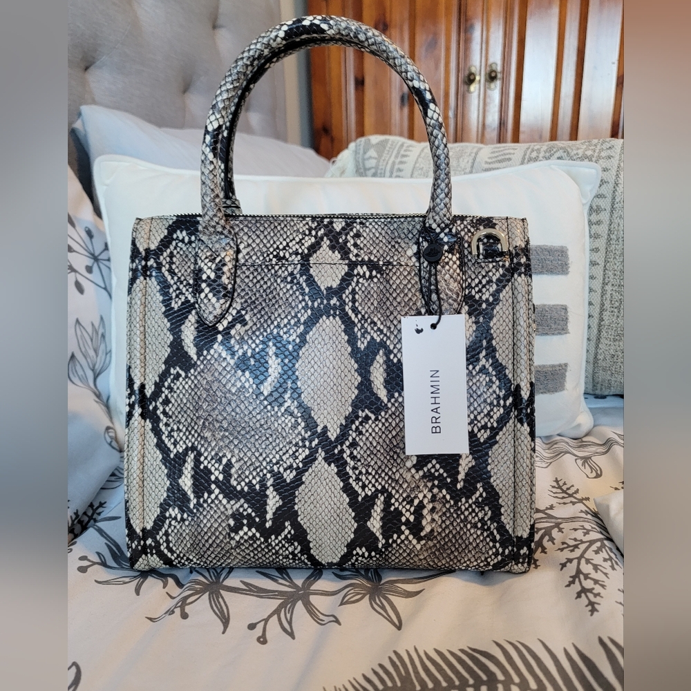 Brahmin Small Caroline Almond All Over Snake Arm/Shoulder/Crossbody Bag NWT - Picture 2 of 8